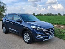 Blau Gebraucht 2017 Hyundai Tucson Trend SUV | 13.200 € (Fairer Preis)