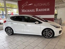 (hw2) deluxeweiss met. Gebraucht 2017 Kia Ceed GT-Track Limousine | 14.850 € (Etwas zu teuer)