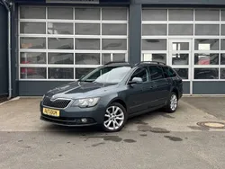 Grau Gebraucht 2015 Skoda Superb Exclusive Kombi | 15.190 € (Etwas zu teuer)