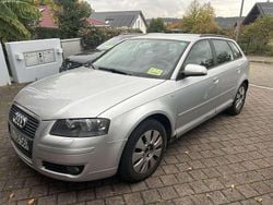 Grau Gebraucht 2006 Audi A3 Attraction Kleinwagen | 700 € (Superpreis)