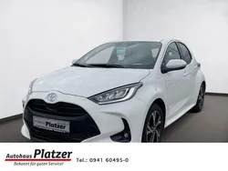 Weiss Neu 2025 Toyota Yaris Hybrid Limousine | 23.480 € (Guter Preis)