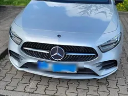 Silber Gebraucht 2018 Mercedes A200 AMG line Limousine | 18.490 € (Fairer Preis)