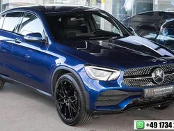 Blau Gebraucht 2019 Mercedes GLC200 AMG SUV | 39.990 € (Etwas zu teuer)