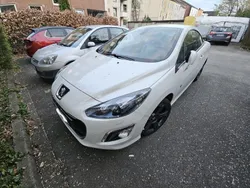 Weiß Gebraucht 2012 Peugeot 308 CC Roland Garros Cabrio | 10.900 € (Etwas zu teuer)