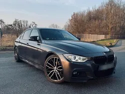 Grau Gebraucht 2014 BMW 318 M Sport Limousine | 12.900 € (Fairer Preis)