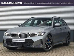 Grau Gebraucht 2024 BMW 330 M Sport Kombi | 39.865 € (Guter Preis)