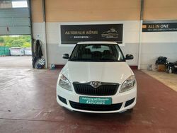 Weiß Gebraucht 2014 Skoda Fabia Cool Edition Kleinwagen | 5.499 € (Fairer Preis)