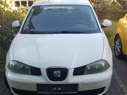 Weiß Gebraucht 2004 Seat Cordoba Limousine | 999 € (Superpreis)