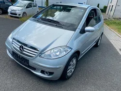 Silber Gebraucht 2005 Mercedes A170 Elegance Van / Kleinbus | 2.699 € (Fairer Preis)