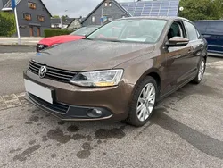 Braun Gebraucht 2012 VW Jetta Highline Limousine | 9.490 € (Etwas zu teuer)