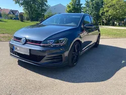 Blau Gebraucht 2017 VW Golf VII GTI Limousine | 20.500 € (Fairer Preis)