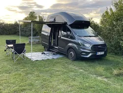 Grau Gebraucht 2019 Ford Transit Custom Nugget Van / Kleinbus | 47.499 € (Teuer)