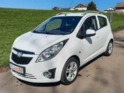 Weiß Gebraucht 2011 Chevrolet Spark LS Kleinwagen | 3.690 € (Fairer Preis)