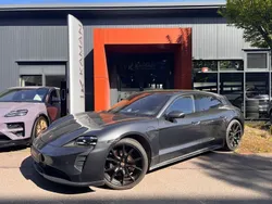 Grau Gebraucht 2023 Porsche Taycan GTS Sport Limousine | 96.500 € (Teuer)