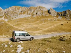 Grau Gebraucht 2003 Ford Transit Van / Kleinbus | 3.600 €