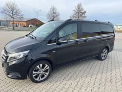 Schwarz Gebraucht 2015 Mercedes V250 Avantgarde Van / Kleinbus | 30.200 € (Fairer Preis)