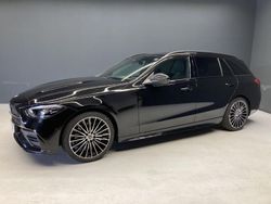 Obsidianschwarz Gebraucht 2024 Mercedes C200 Night Kombi | 47.890 €