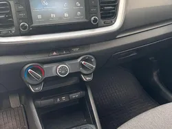 Weiß Gebraucht 2017 Kia Stonic Edition 7 SUV | 10.800 € (Fairer Preis)