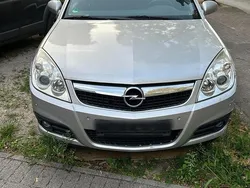 Silber Gebraucht 2008 Opel Vectra Kombi | 2.200 € (Guter Preis)
