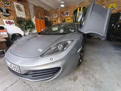 Silber Gebraucht 2013 McLaren MP4-12C Coupé | 126.000 €