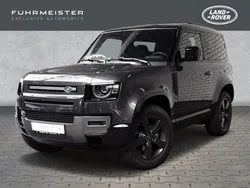 Grau Gebraucht 2024 Land Rover Defender SE SUV | 84.420 € (Teuer)
