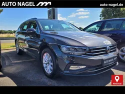Grau Gebraucht 2022 VW Passat Business Kombi | 21.495 € (Fairer Preis)