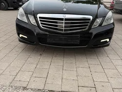 Schwarz Gebraucht 2009 Mercedes E350 Limousine | 9.500 € (Fairer Preis)
