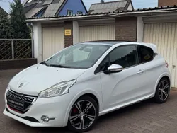 Weiß Gebraucht 2014 Peugeot 208 GTi Kleinwagen | 7.950 € (Guter Preis)