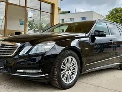 Schwarz Gebraucht 2011 Mercedes E200 Elegance Kombi | 8.500 € (Guter Preis)
