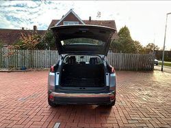 Grau Gebraucht 2019 Peugeot 3008 Crossway SUV | 17.100 € (Fairer Preis)