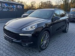 Schwarz Gebraucht 2017 Porsche Cayenne S E-Hybrid SUV | 32.500 € (Teuer)