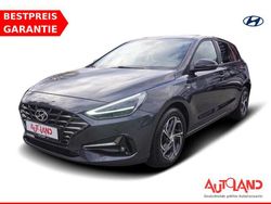 Grau Gebraucht 2020 Hyundai i30 Intro Edition Limousine | 20.950 € (Etwas zu teuer)