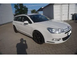 Weiß Gebraucht 2010 Citroën C5 Kombi | 2.499 €