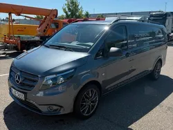 Grau Gebraucht 2017 Mercedes Vito Van / Kleinbus | 16.700 €