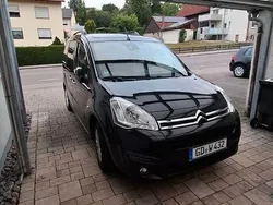 Schwarz Gebraucht 2016 Citroën Berlingo Van / Kleinbus | 10.300 € (Fairer Preis)