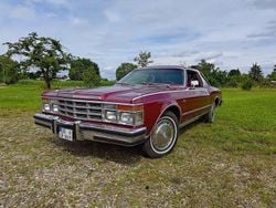 Rot Gebraucht 1977 Chrysler Le Baron Coupé | 10.900 €