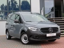 Grau Gebraucht 2022 Mercedes Citan 108 Van / Kleinbus | 15.900 € (Guter Preis)