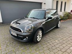 Grau Gebraucht 2011 Mini John Cooper Works Kleinwagen | 7.900 € (Guter Preis)
