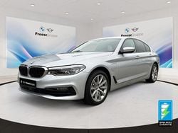 Glaciersilber metallic Gebraucht 2020 BMW 530e iPerformance Limousine | 31.290 € (Superpreis)