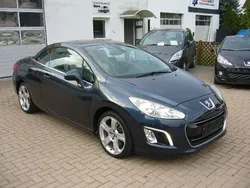 Blau (metallic) Gebraucht 2012 Peugeot 308 CC Platinum Cabrio | 9.994 € (Fairer Preis)