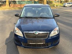 Blau Gebraucht 2011 Skoda Fabia Special Kleinwagen | 4.550 € (Fairer Preis)