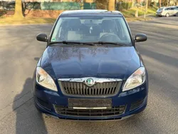 Blau Gebraucht 2011 Skoda Fabia Special Limousine | 4.550 € (Fairer Preis)
