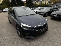 Imperialblau brillanteffekt me Gebraucht 2019 BMW 220 Sport Line Van / Kleinbus | 19.500 € (Fairer Preis)