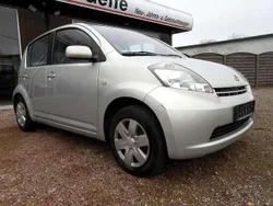 Champagnemetallic Gebraucht 2007 Daihatsu Sirion Kleinwagen | 390 € (Superpreis)