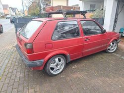 Rot Gebraucht 1989 VW Golf Kleinwagen | 2.000 €