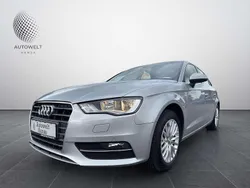 Silber Gebraucht 2015 Audi A3 Sportback Ambiente Kombi | 14.499 € (Fairer Preis)