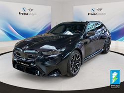 Grau Neu 2025 BMW M5 Shadowline Kombi | 138.490 € (Guter Preis)