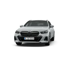 Saphirschwarz metallic Neu 2024 BMW 520 Comfort Edition Kombi | 69.960 € (Etwas zu teuer)