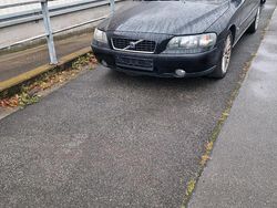Schwarz Gebraucht 2001 Volvo S60 Limousine | 2.290 € (Fairer Preis)