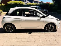 Weiß Gebraucht 2016 Opel Adam Kleinwagen | 6.990 € (Guter Preis)
